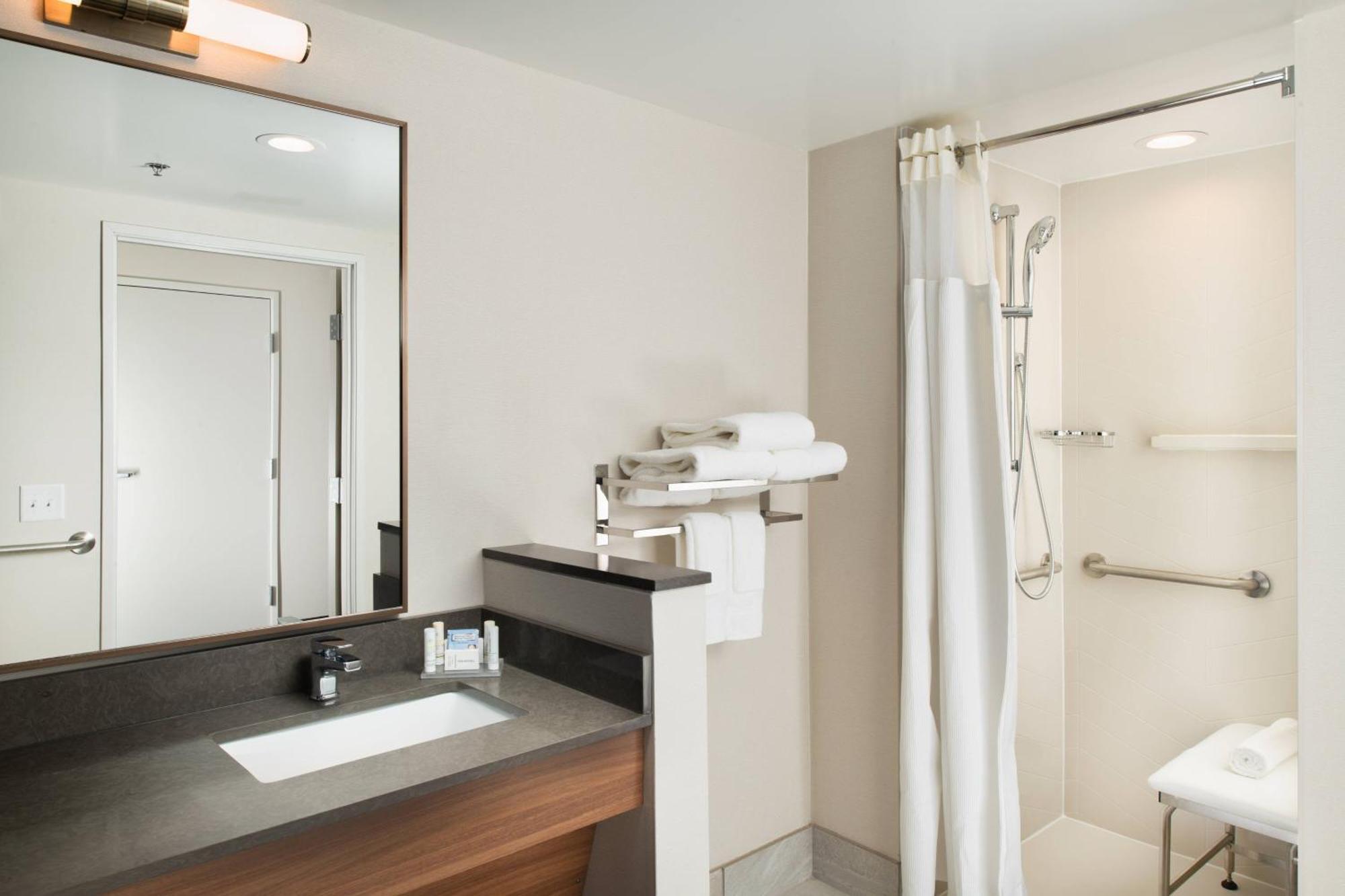 Fairfield Inn & Suites By Marriott Атенс Екстериор снимка