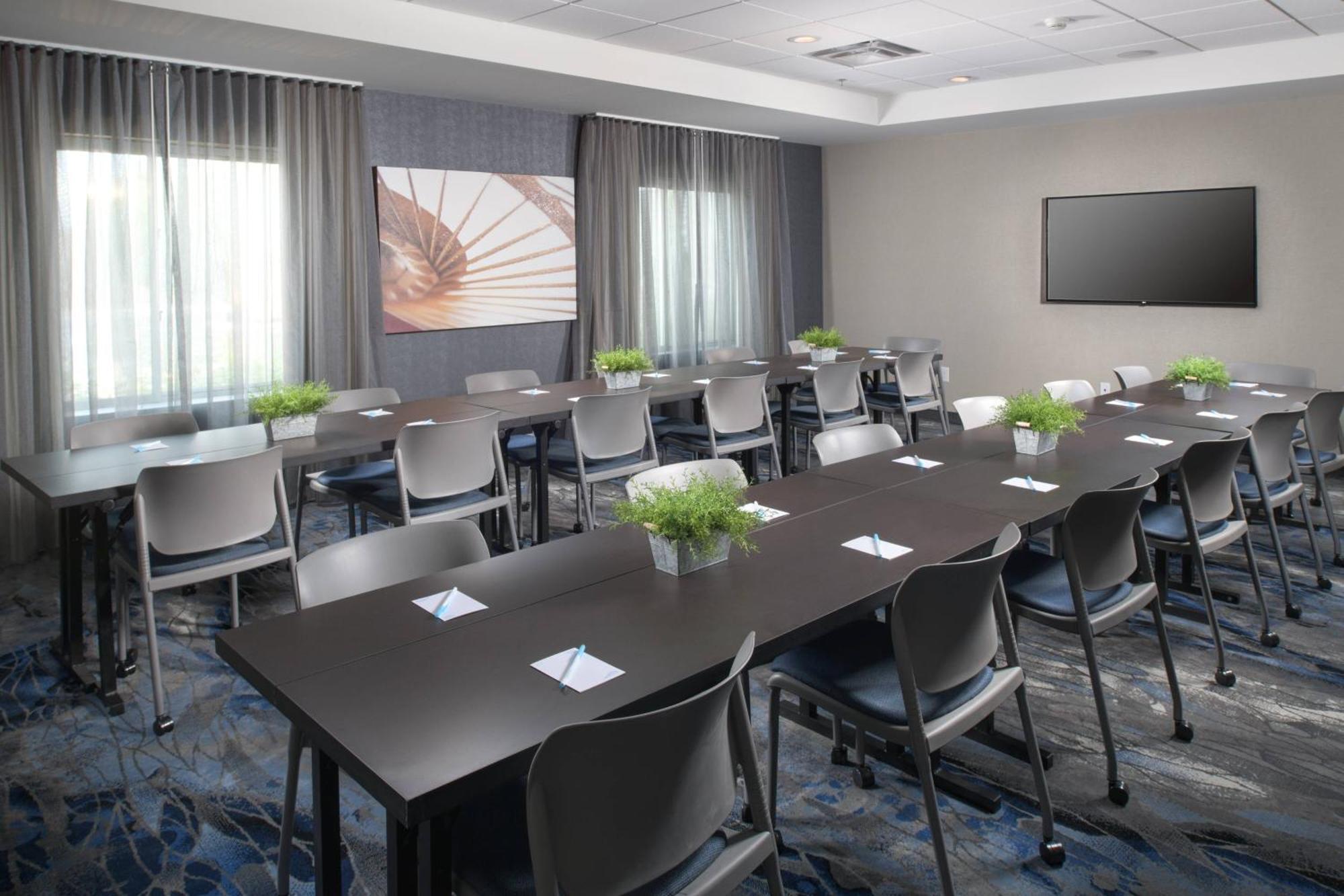 Fairfield Inn & Suites By Marriott Атенс Екстериор снимка