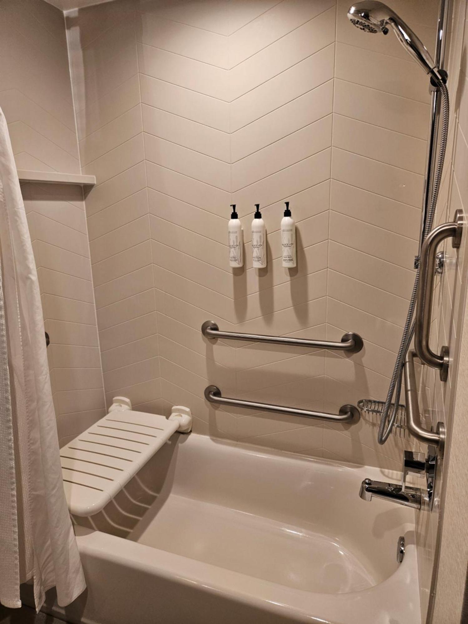 Fairfield Inn & Suites By Marriott Атенс Екстериор снимка